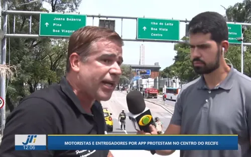 
          Imagem ilustrativa da imagem Pressão contra projeto de lei dos apps trava o trânsito no Recife: veja polêmicas
          