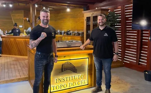 
          Imagem ilustrativa da imagem Projeto “Águas Limpas” quer retirar 3 toneladas de resíduos do litoral de Guarapari
          