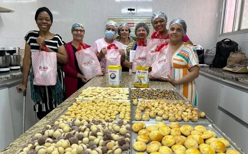 
          Imagem ilustrativa da imagem Projeto oferece aulas de culinária e reforça acolhimento a pacientes oncológicos
          