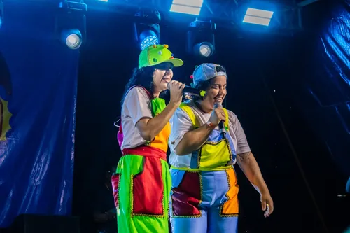 
          Imagem ilustrativa da imagem Projeto une literatura e lazer para desconectar jovens das telas no Recife
          