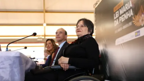 
          Imagem ilustrativa da imagem Quatro acusados por campanha de ódio contra Maria da Penha viram réus
          