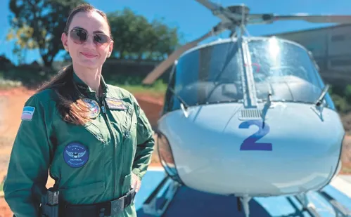 
          Imagem ilustrativa da imagem Quem são as mulheres no comando dos helicópteros no Espírito Santo
          