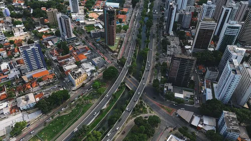 
          Imagem ilustrativa da imagem Recife anuncia obras que devem reduzir o trânsito em 25% na Avenida João de Barros
          