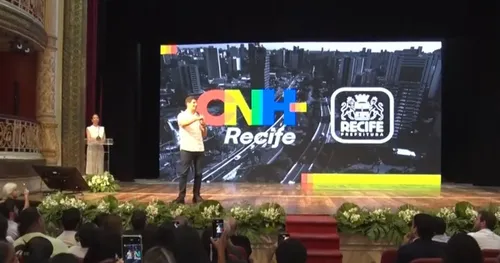 
          Imagem ilustrativa da imagem Recife celebra aniversário com lançamento e ampliação do programa CNH Social
          