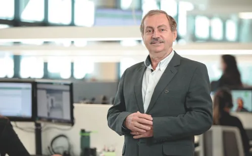 
          Imagem ilustrativa da imagem Redução de custos com reaproveitamento de palha de café na produção de adubo
          