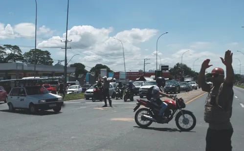 
          Imagem ilustrativa da imagem Reforço na fiscalização com mais agentes na Serra
          