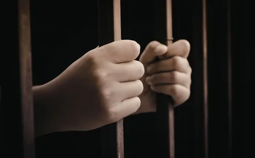 
          Imagem ilustrativa da imagem Relator da PEC da Segurança mantém redução da maioridade penal
          