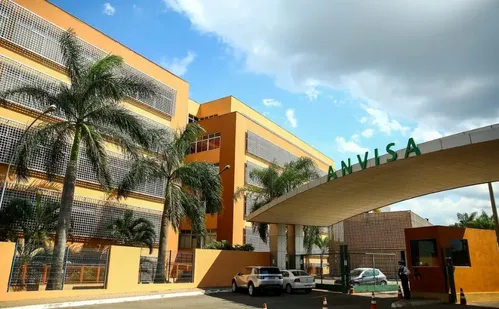 
          Imagem ilustrativa da imagem Remédios vão ficar até 3,81% mais caros a partir de 1º de abril
          