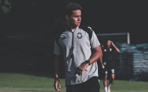 
          Imagem ilustrativa da imagem Rio Branco entra em campo com time alternativo pela Copa Centro-Oeste
          