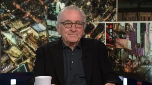 
          Imagem ilustrativa da imagem Robert De Niro protesta contra Trump e chama presidente de "ameaça existencial"
          