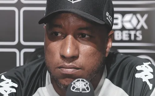 
          Imagem ilustrativa da imagem Rodrigo César pede reforços para o Rio Branco
          