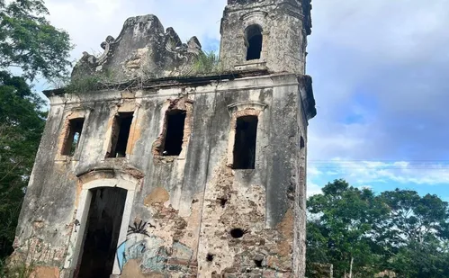 
          Imagem ilustrativa da imagem Roteiro de fé com histórias curiosas em Viana
          