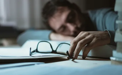 
          Imagem ilustrativa da imagem Saiba como melhorar a qualidade do sono
          