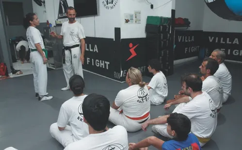 
          Imagem ilustrativa da imagem Saiba como se inscrever em aula gratuita de defesa pessoal para mulheres
          