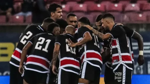 
          Imagem ilustrativa da imagem Santa Cruz aposta em tabu de 25 anos para vencer o Confiança fora de casa
          