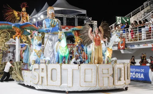 
          Imagem ilustrativa da imagem São Torquato encerra a Série Ouro com enredo sobre Ossain e o poder das ervas
          