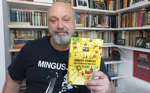 
          Imagem ilustrativa da imagem Seu programa: Sarau literário com escritores capixabas
          