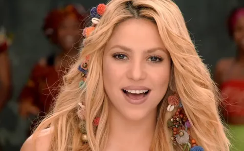 
          Imagem ilustrativa da imagem Shakira conquista o posto de artista latina com maior bilheteria em turnê
          