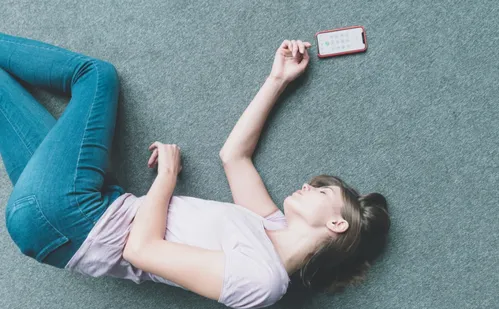 
          Imagem ilustrativa da imagem Síncope Vasovagal: médicos explicam doença que afeta ex-jogador Oscar
          