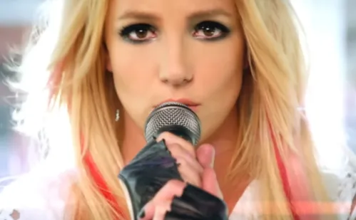 
          Imagem ilustrativa da imagem "Sorte de estar viva", diz Britney Spears em desabafo sobre ter medo da família
          