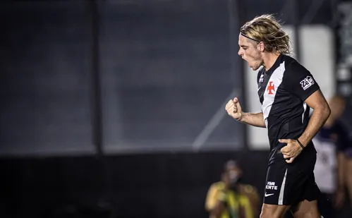 
          Imagem ilustrativa da imagem Spinelli ganha moral no Vasco após boa estreia
          