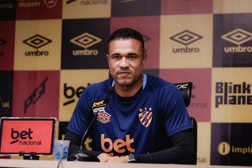 
          Imagem ilustrativa da imagem Sport anuncia saída do técnico Roger Silva
          