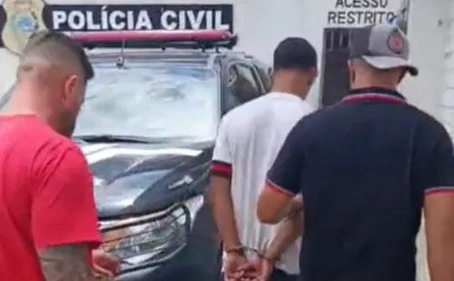 
          Imagem ilustrativa da imagem Suspeito de matar idoso e incendiar corpo dentro de veículo é preso no Norte do ES
          