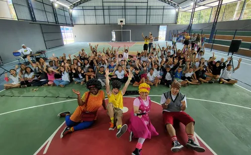 
          Imagem ilustrativa da imagem Teatro leva lições de segurança digital a alunos de Cachoeiro de Itapemirim
          