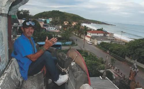 
          Imagem ilustrativa da imagem Torres e passagens secretas em castelo na Barra do Jucu
          