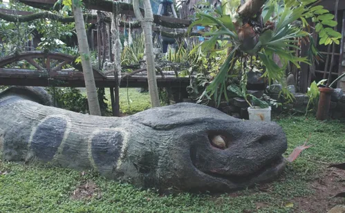 
          Imagem ilustrativa da imagem Torres e passagens secretas em castelo na Barra do Jucu
          