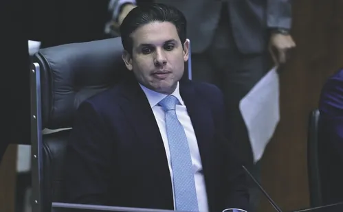 
          Imagem ilustrativa da imagem Trabalho por aplicativos: votação de novas regras esta semana
          