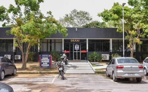 
          Imagem ilustrativa da imagem Três adolescentes são apreendidos suspeitos de estuprar menina em Manaus
          