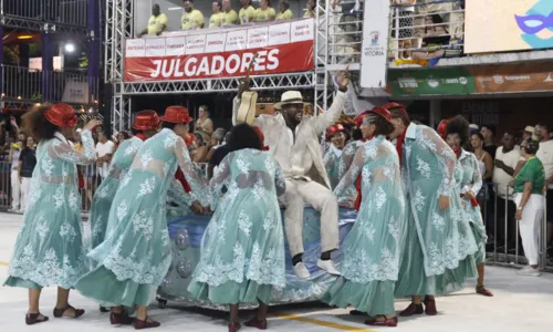 
          Imagem ilustrativa da imagem Unidos da Piedade homenageia Papo Furado no Sambão do Povo; veja fotos
          