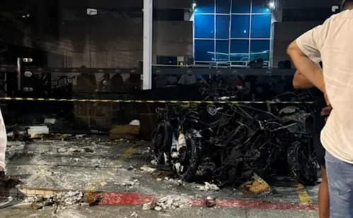 
          Imagem ilustrativa da imagem VÍDEO | Incêndio destrói 15 bicicletas elétricas em loja de Vila Velha
          