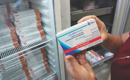 
          Imagem ilustrativa da imagem Vacinas de até R$ 3 mil para doenças respiratórias
          