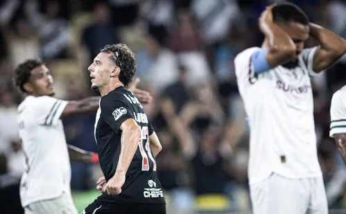 
          Imagem ilustrativa da imagem Vasco supera gol aos 53 segundos e vira sobre o Fluminense nos acréscimos
          