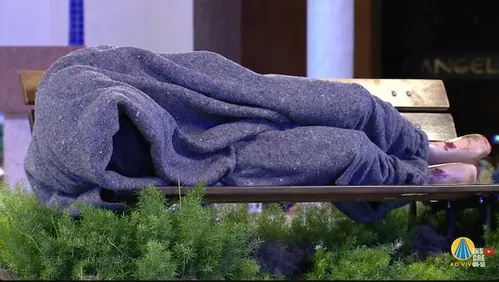 
          Imagem ilustrativa da imagem Via Sacra em Aparecida representa Jesus como pessoa em situação de rua
          