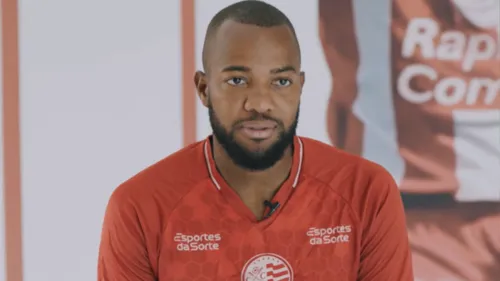 
          Imagem ilustrativa da imagem Victor Andrade recebe elogios por desempenho na estreia com a camisa do Náutico
          