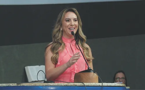 
          Imagem ilustrativa da imagem Vitória terá sua 1ª prefeita da história
          