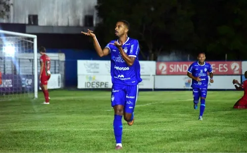 
          Imagem ilustrativa da imagem Vitória volta à liderança e rebaixa o Rio Branco VN
          