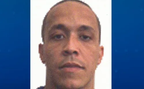 
          Imagem ilustrativa da imagem Homem foi morto após tentar defender vizinha durante briga de casal
          