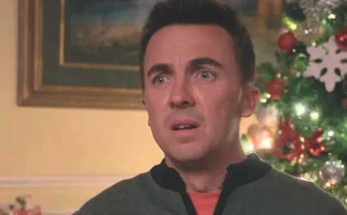 
          Imagem ilustrativa da imagem Wagner Moura agora é um detetive em série “Star Wars”
          