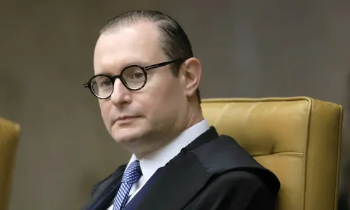 
          Imagem ilustrativa da imagem Zanin ordena acesso à integra de celular de Vorcaro
          