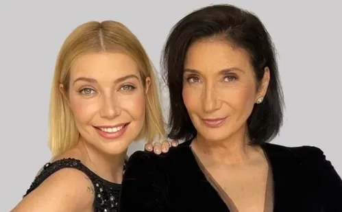 
          Imagem ilustrativa da imagem Zizi Possi fala sobre conversão da filha e ataques nas redes
          