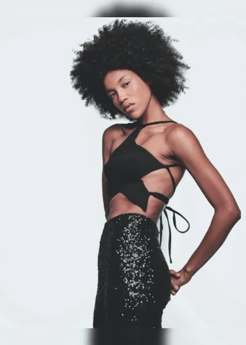 
          Imagem ilustrativa da imagem Jovens nas passarelas: eles sonham com Tóquio, Paris, Milão e Nova Iorque
          