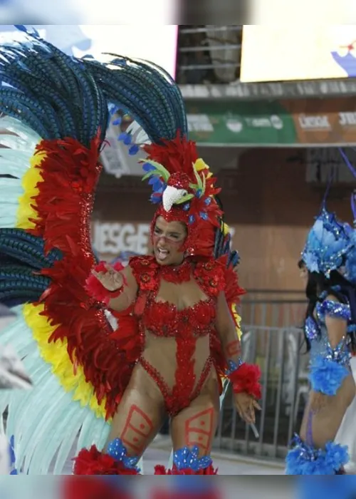 
          Imagem ilustrativa da imagem Sinal verde para a folia: Pega no Samba abre desfiles do Grupo Especial
          