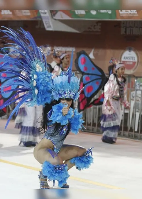 
          Imagem ilustrativa da imagem Sinal verde para a folia: Pega no Samba abre desfiles do Grupo Especial
          