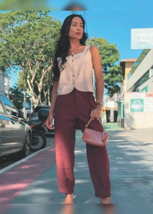 
          Imagem ilustrativa da imagem Tons terrosos e tricô de volta: as opções de moda no Outono
          