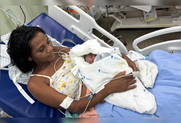 Sirlene Barbosa e a pequena Vitória passam bem após o parto