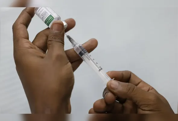 Vacina aplicada é a trivalente, que protege contra as cepas H1N1, H3N2 e Influenza B